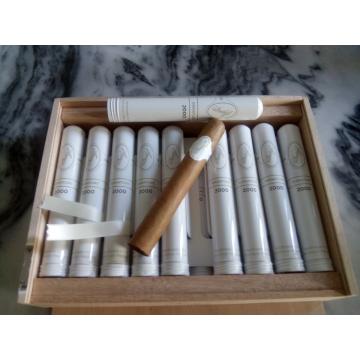 大卫杜夫2000雪茄木盒20支Davidoff 2000
